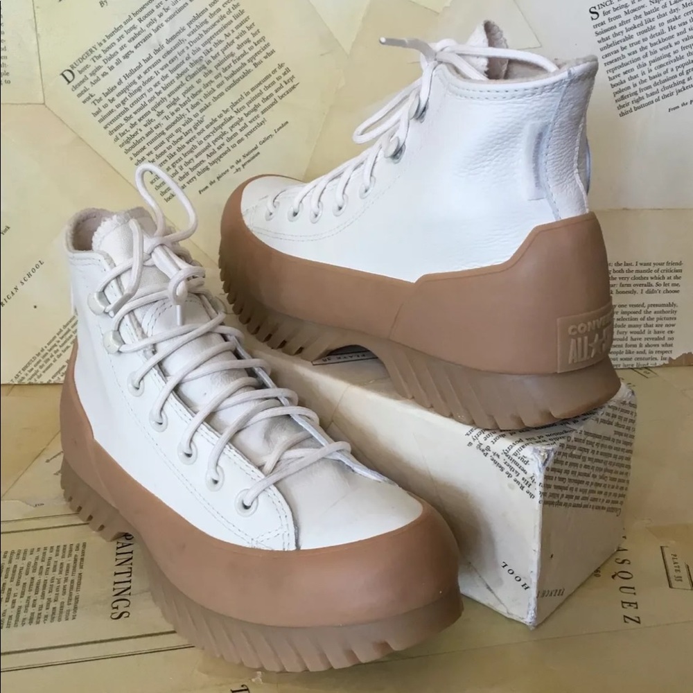 Converse Chuck Taylor Hi Top Lugged 2.0 Leather Sneaker Boot Cream Gum - Picture 6 of 6
